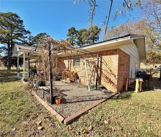 21781 Independence Road, Heavener, OK 74937