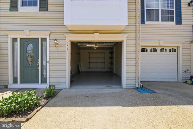 309 BARROWS CT, Fredericksburg, VA 22406