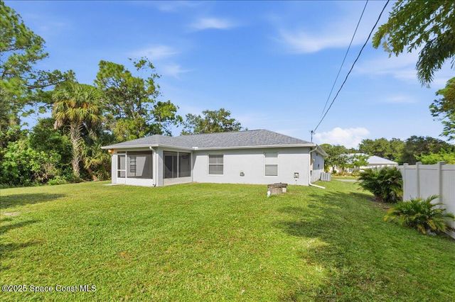 840 Avalon Street SE, Palm Bay, FL 32909