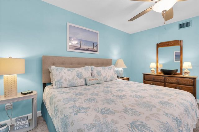 200 120TH AVENUE W 3A, Treasure Island, FL 33706