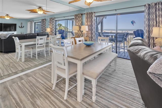 200 120TH AVENUE W 3A, Treasure Island, FL 33706