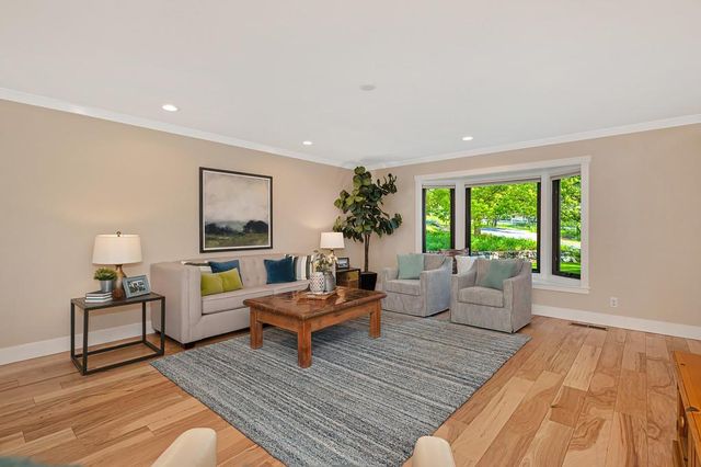 3565 Mary Ln, Auburn, CA 95602