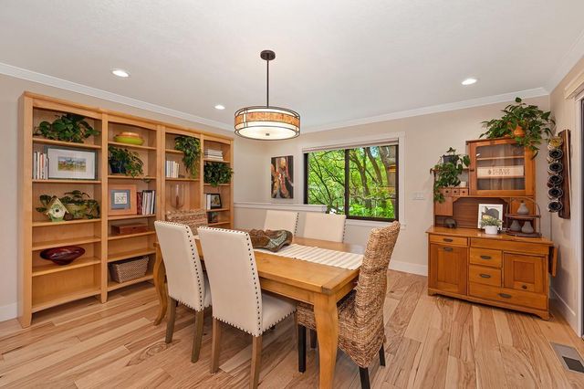 3565 Mary Ln, Auburn, CA 95602