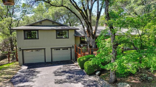 3565 Mary Ln, Auburn, CA 95602
