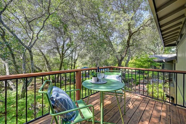 3565 Mary Ln, Auburn, CA 95602