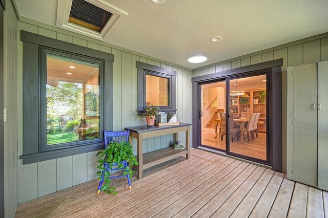 3565 Mary Ln, Auburn, CA 95602