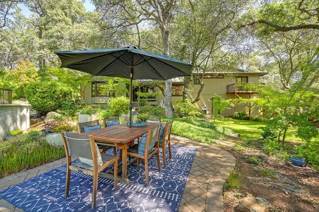 3565 Mary Ln, Auburn, CA 95602