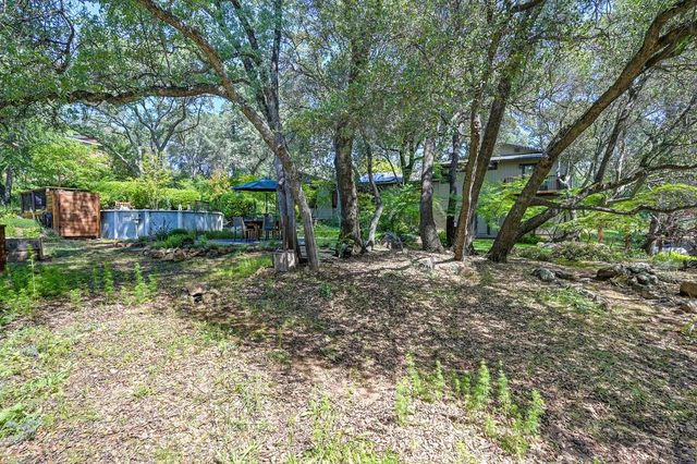 3565 Mary Ln, Auburn, CA 95602