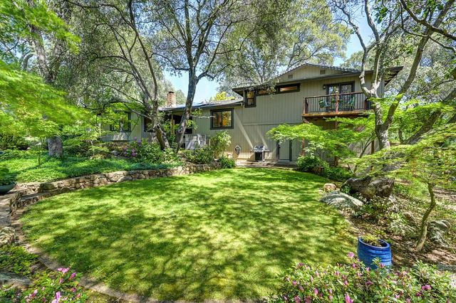 3565 Mary Ln, Auburn, CA 95602
