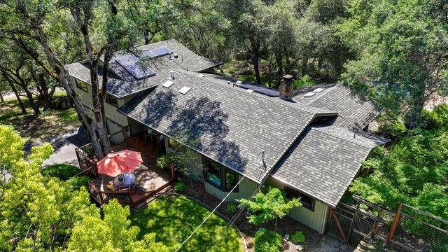 3565 Mary Ln, Auburn, CA 95602