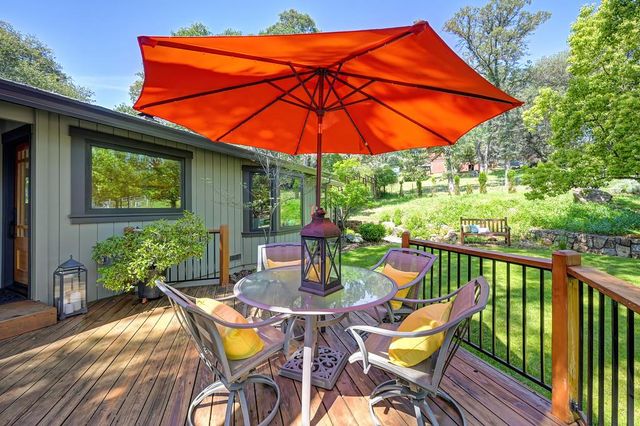 3565 Mary Ln, Auburn, CA 95602