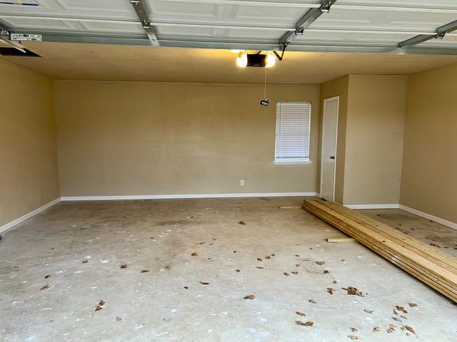 38 Valley View Circle, Denison, TX 75021