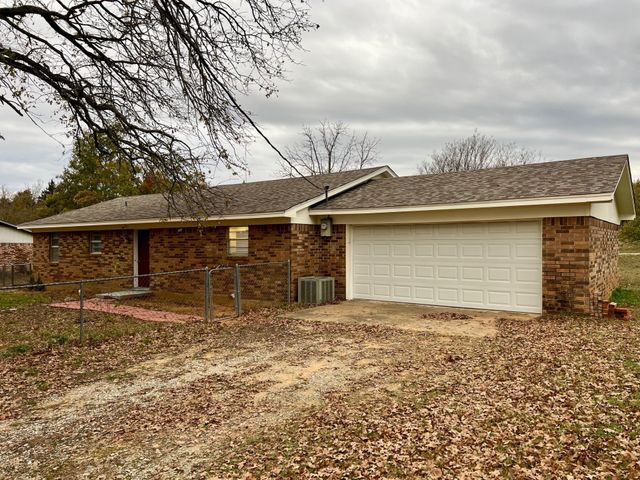 38 Valley View Circle, Denison, TX 75021
