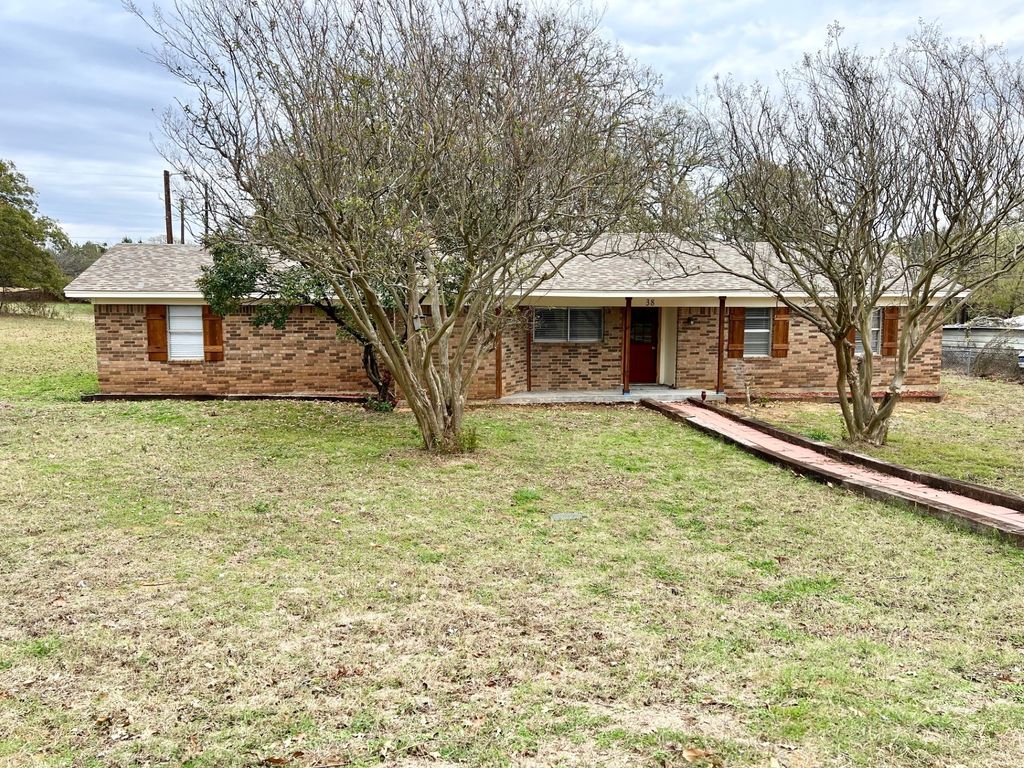 38 Valley View Circle, Denison, TX 75021
