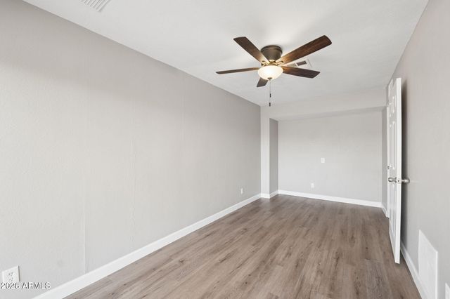 8050 W Weldon Avenue, Phoenix, AZ 85033