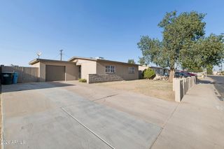 8050 W Weldon Avenue, Phoenix, AZ 85033