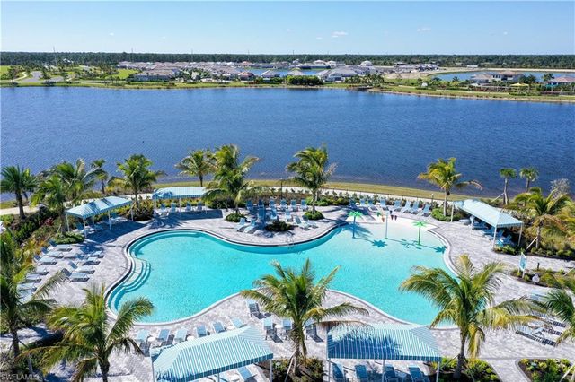 4671 SkySail DR, Naples, FL 34120