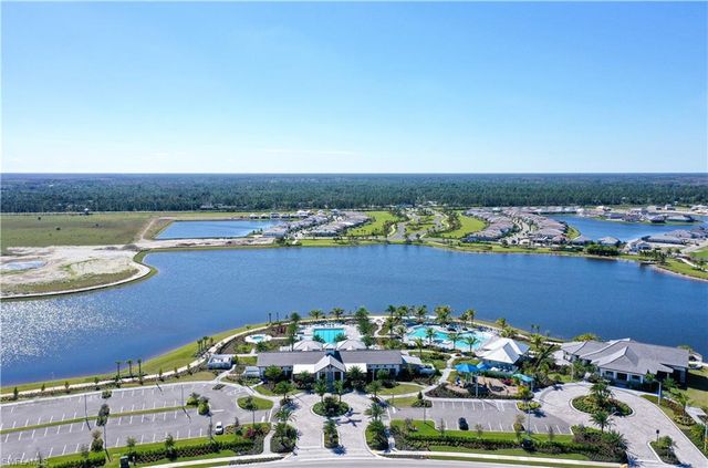 4671 SkySail DR, Naples, FL 34120