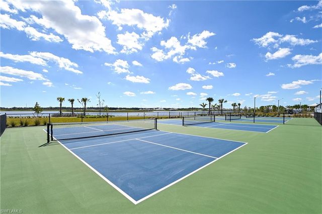 4671 SkySail DR, Naples, FL 34120