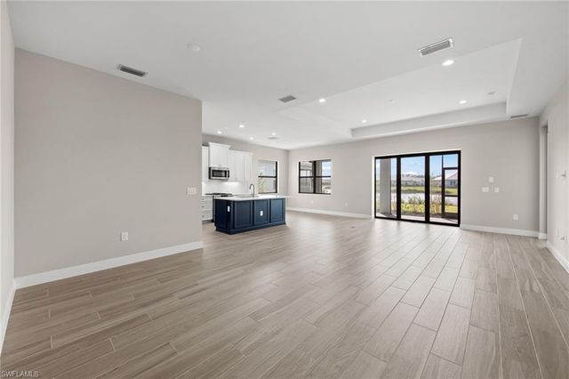 4671 SkySail DR, Naples, FL 34120