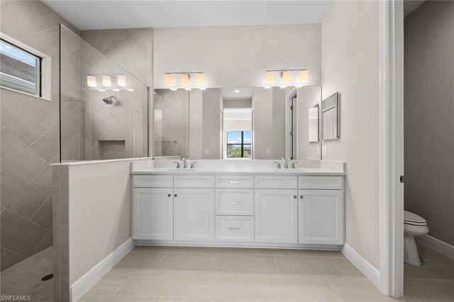 4671 SkySail DR, Naples, FL 34120