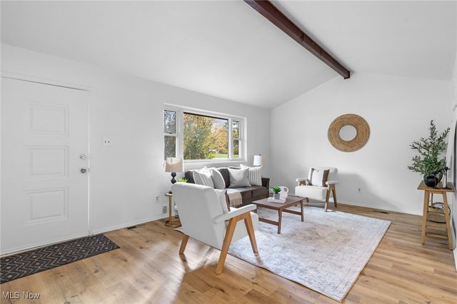 749 Navajo Trail, Macedonia, OH 44056