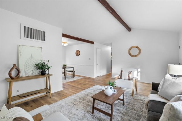 749 Navajo Trail, Macedonia, OH 44056