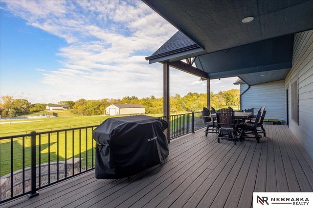 13268 Bluebird Court, Springfield, NE 68059