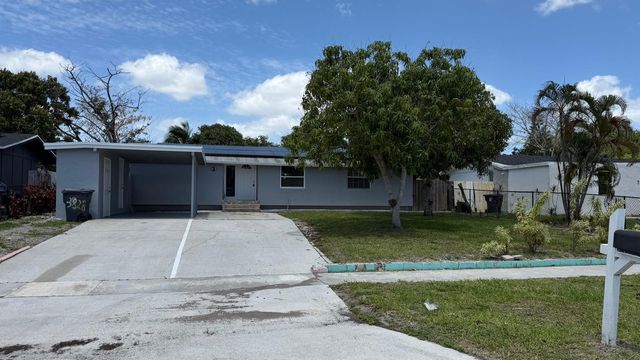 3823 Chickasha Road, Atlantis, FL 33462