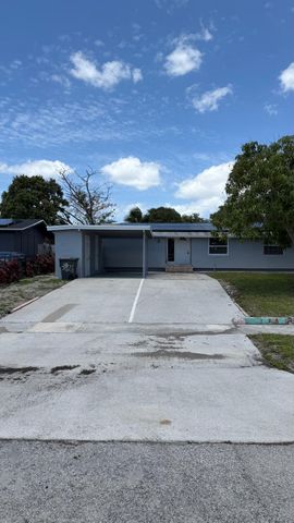 3823 Chickasha Road, Atlantis, FL 33462