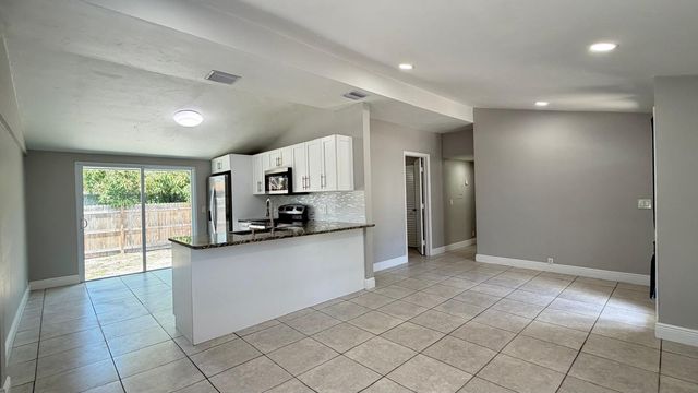 3823 Chickasha Road, Atlantis, FL 33462