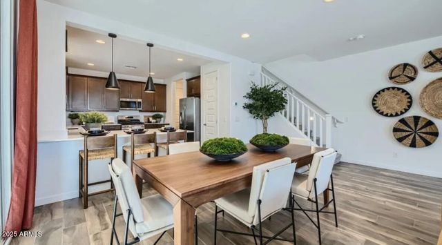 9742 W VERDE Lane, Phoenix, AZ 85037