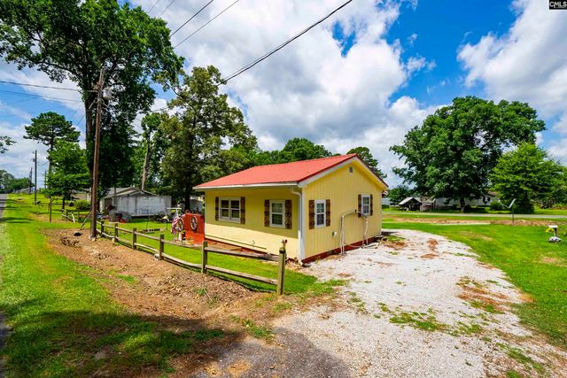 124 Landing Road, Prosperity, SC 29127
