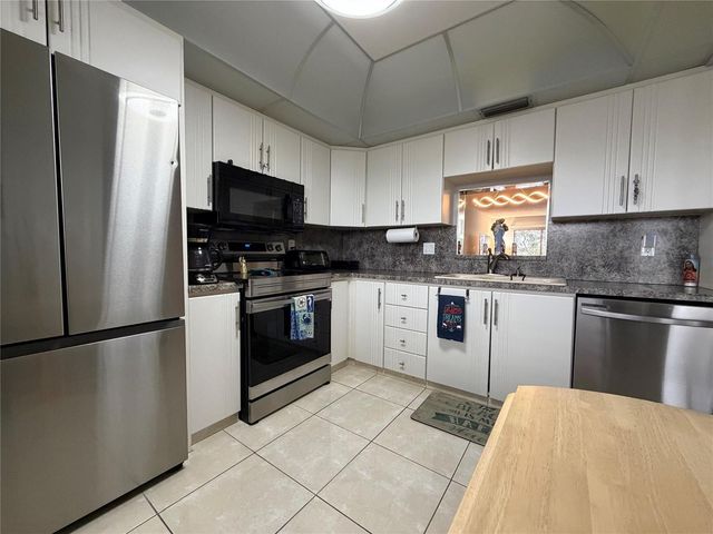 2304 Lucaya Lane L4, Coconut Creek, FL 33066