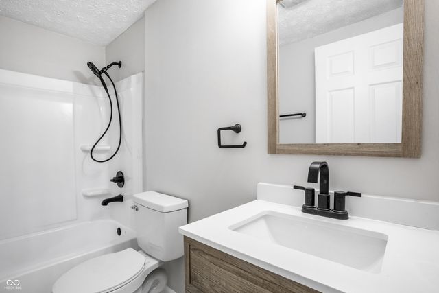 612 Woodlark Drive, Indianapolis, IN 46229