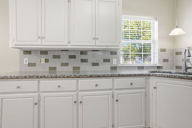 636 Whitetail Deer Lane, Crowley, TX 76036