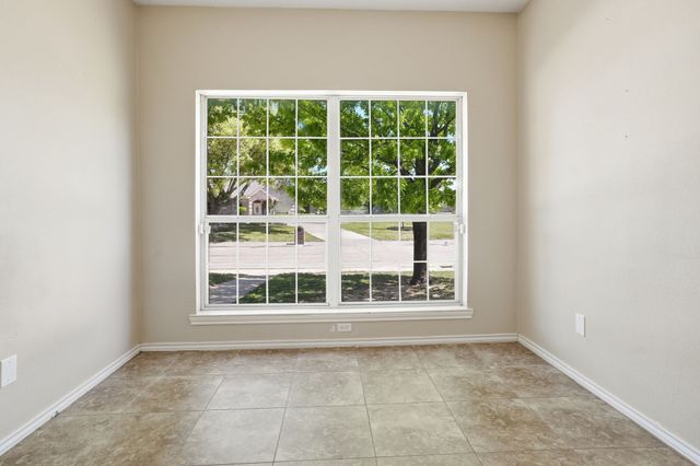 636 Whitetail Deer Lane, Crowley, TX 76036