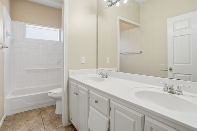 636 Whitetail Deer Lane, Crowley, TX 76036