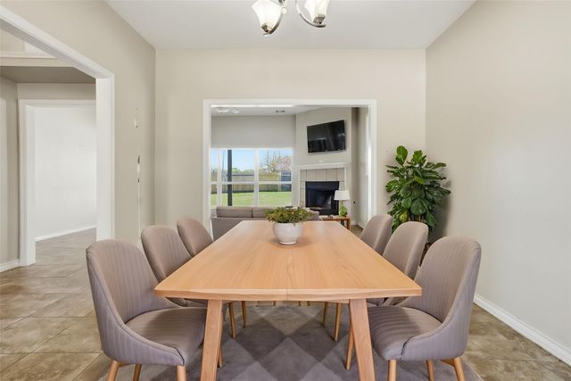 636 Whitetail Deer Lane, Crowley, TX 76036