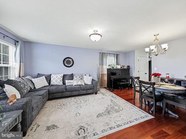 8935 MULLEN RD, King George, VA 22485