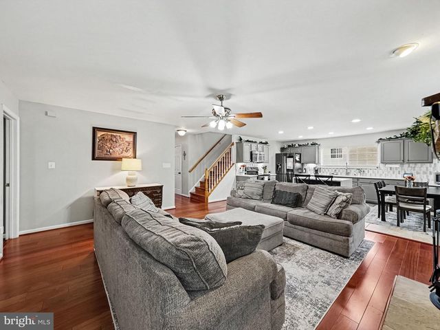 8935 MULLEN RD, King George, VA 22485