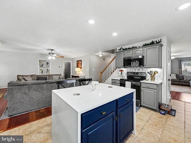 8935 MULLEN RD, King George, VA 22485