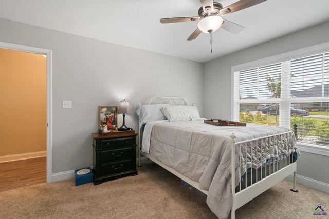 314 Creek Ridge Drive, Warner Robins, GA 31088
