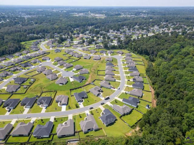 314 Creek Ridge Drive, Warner Robins, GA 31088
