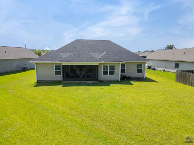 314 Creek Ridge Drive, Warner Robins, GA 31088