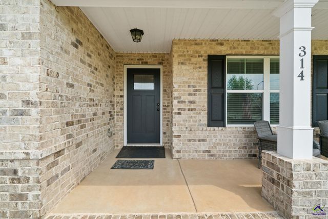 314 Creek Ridge Drive, Warner Robins, GA 31088