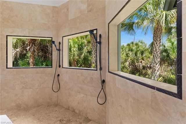 436 Corbel DR, Naples, FL 34110
