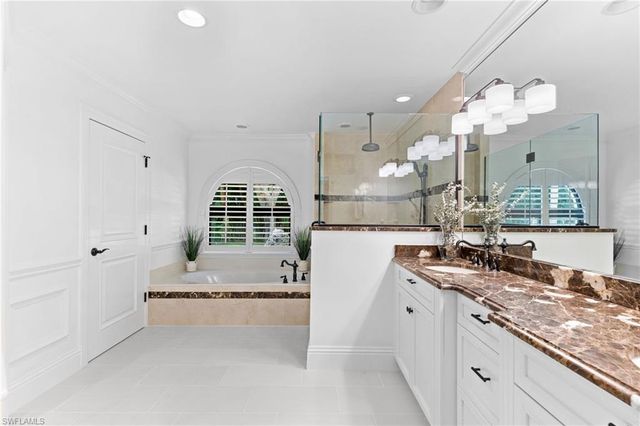 436 Corbel DR, Naples, FL 34110