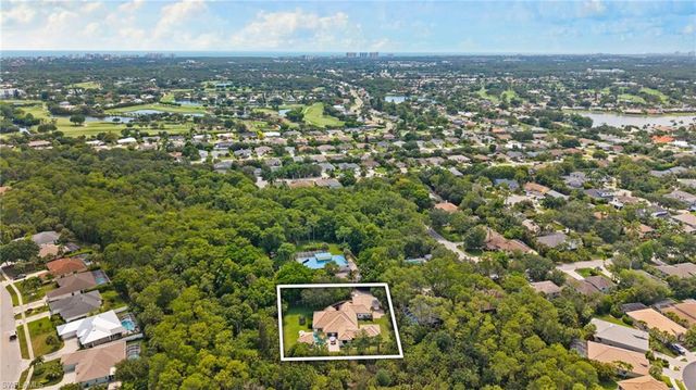 436 Corbel DR, Naples, FL 34110