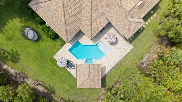 436 Corbel DR, Naples, FL 34110